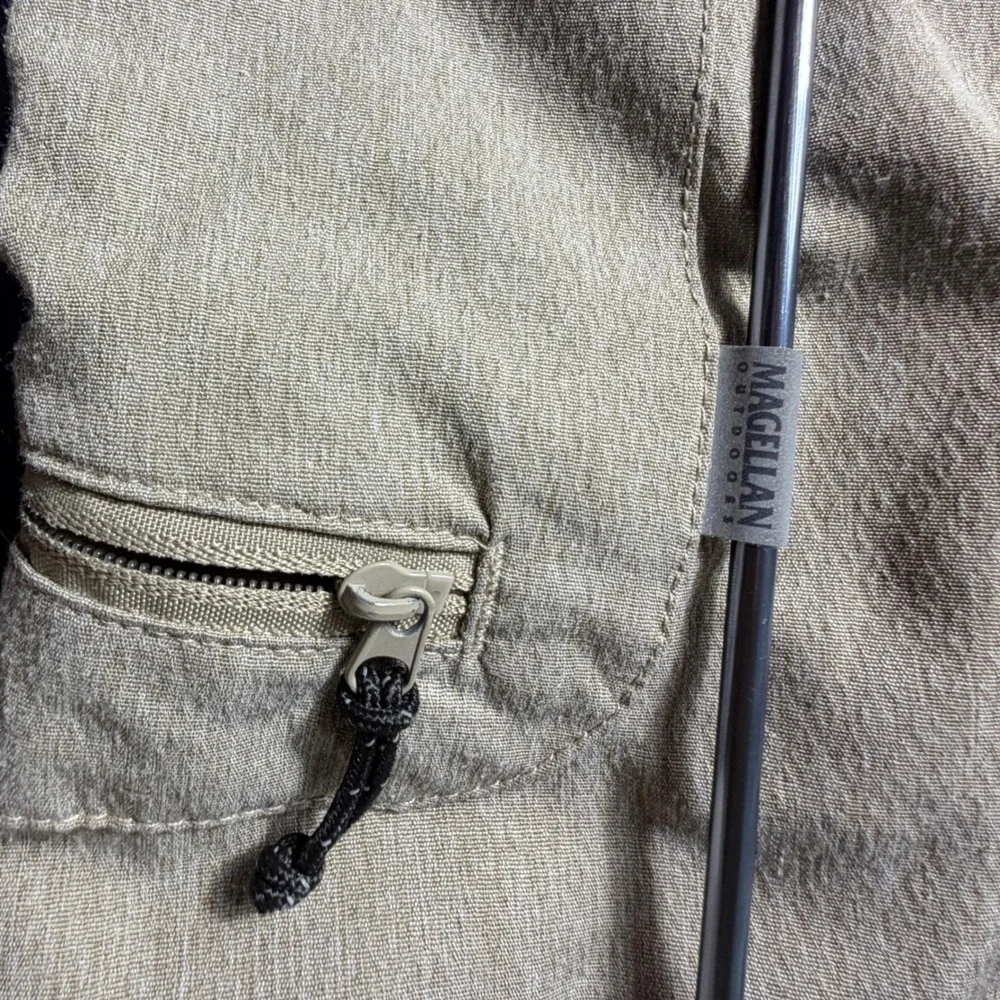Magellan Outdoors Aransas Pass Hybrid Fish Gear Shorts Size 40